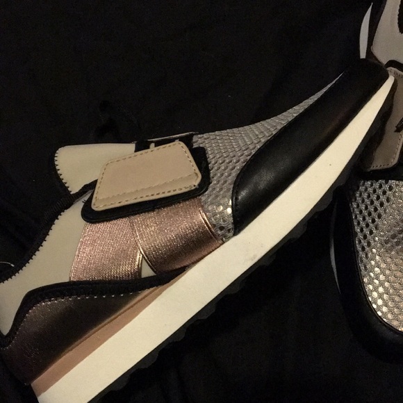 DSW Shoes Rose Gold Tennis Shoes Poshmark